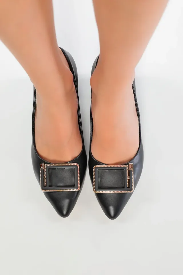 Kadın Ön Tokalı Topuklu Ayakkabı Siyah