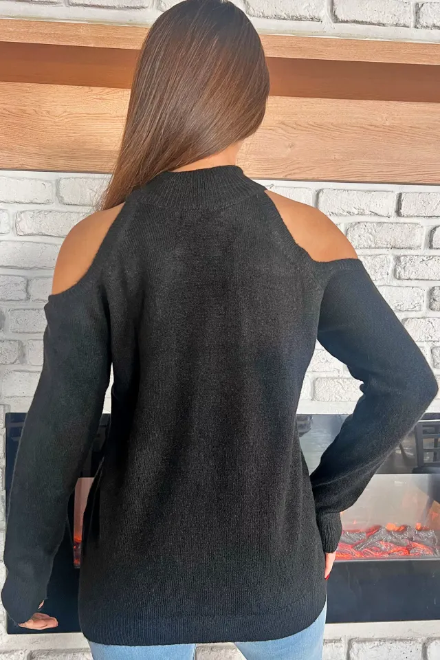 Kadın Ön Zincir Detaylı Omuz Dekolteli Triko Bluz Siyah