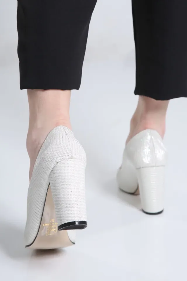 Kadın Sivri Burun Stiletto Kalın Topuk Ayakkabı Sedefsim