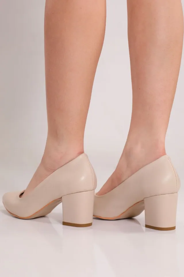 Kadın Sivri Burun Stiletto Kalın Topuklu Ayakkabı Nudederi