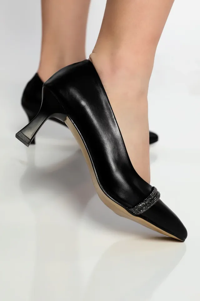 Kadın Taşlı Topuklu Ayakkabı Siyah