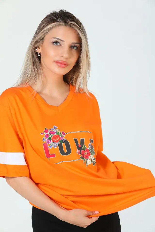 Kadın V Yaka Ön Baskılı Kol Şerit Detaylı Salaş T-shirt Orange