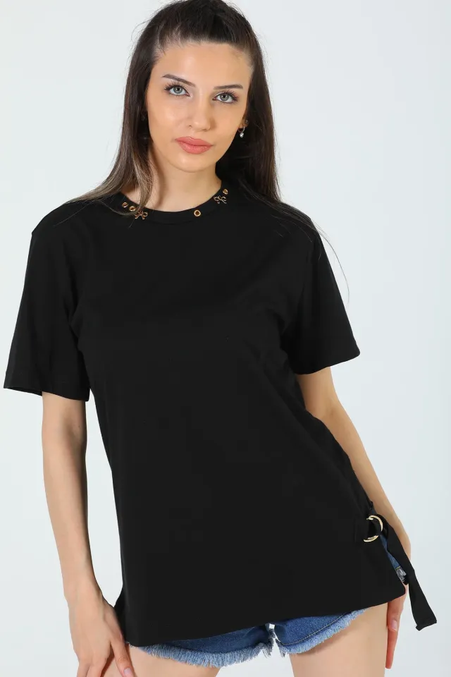 Kadın Yaka Detaylı Yan Yırtmaçlı T-shirt Siyah