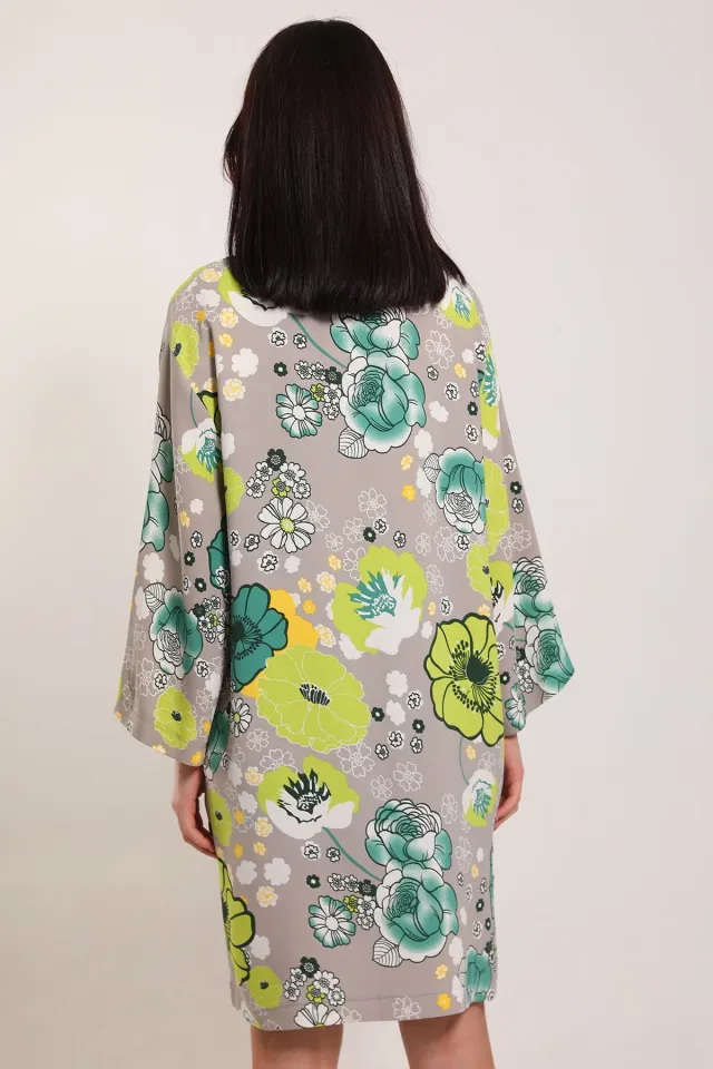 Kadın Yan Yırtmaçlı Çiçek Desenli Uzun Kimono Gri