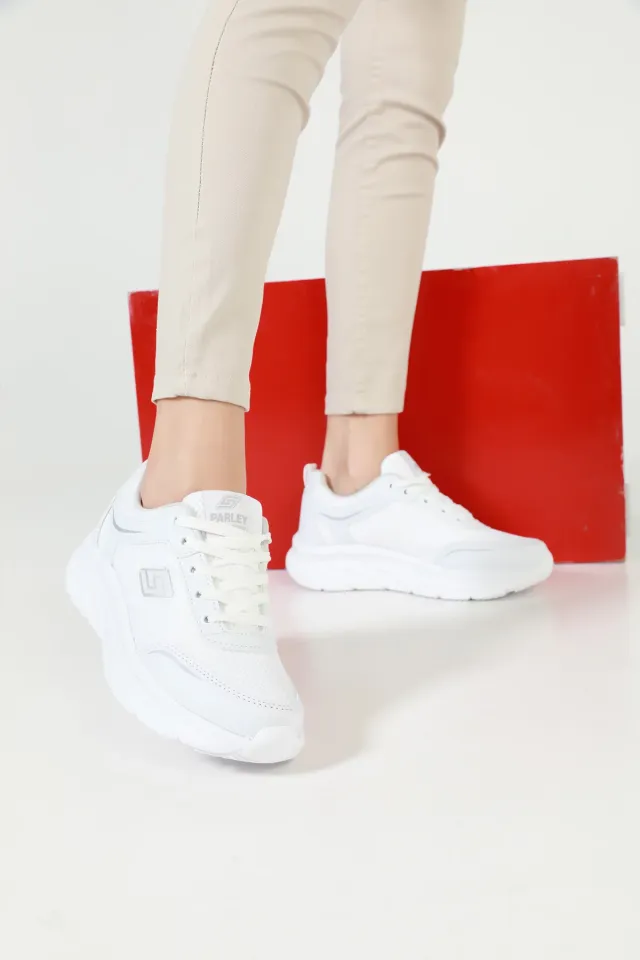 Kadın Bağcıklı Spor Ayakkabı Beyaz