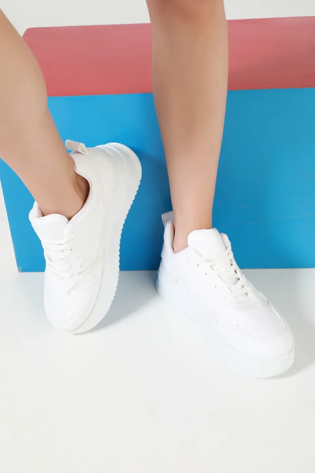 Kadın Bağcıklı Yüksek Taban Günlük Spor Ayakkabı Beyaz