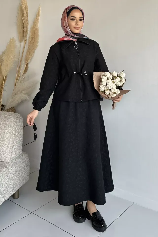 Kendinden Desenli Ceket Bel Lastikli Etek Tesettür İkili Takım Siyah