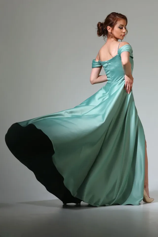 Mişhar İtalia Kadın Ön Drapeli Yırtmaç Detaylı Uzun Saten Abiye Elbise Mint