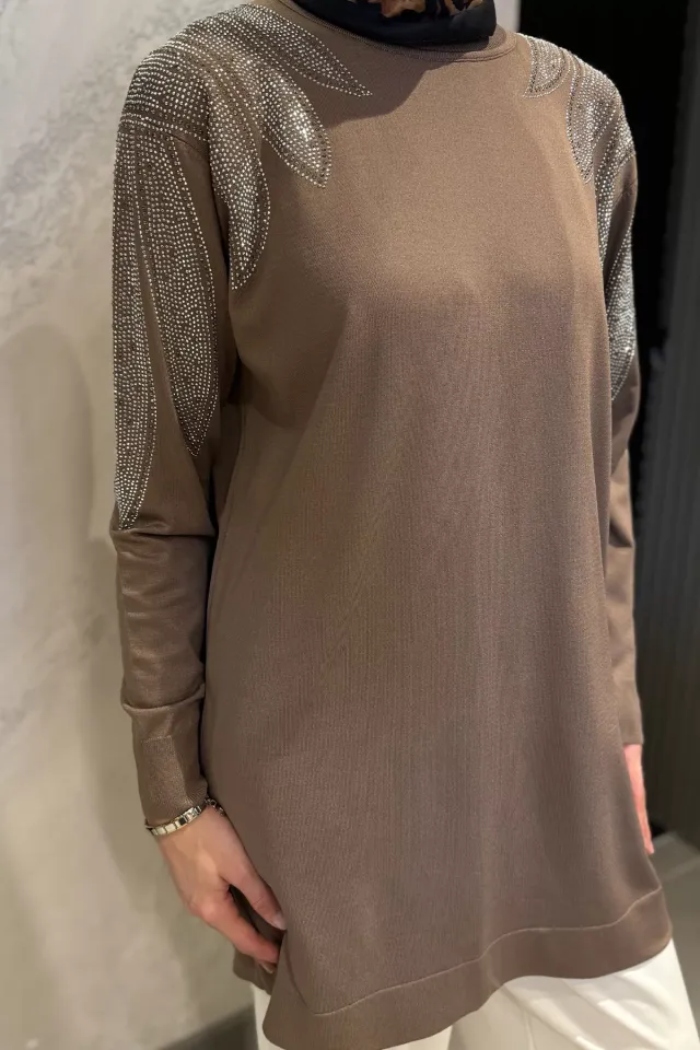 Omuz Taşlı Tesettür Triko Tunik Açıkkahve