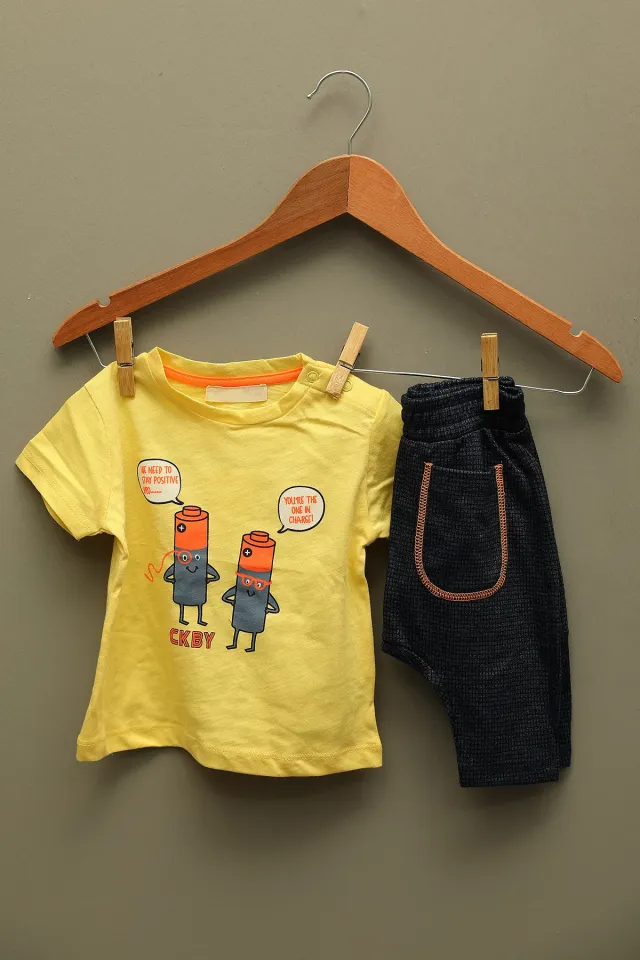 Erkek Bebek Likralı Bisiklet Yaka Baskılı T-shirt Pantolon İkili Takım Sarı