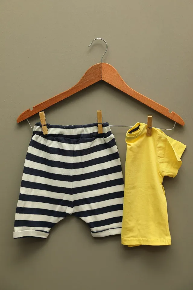 Erkek Bebek Likralı Bisiklet Yaka Baskılı T-shirt Çizgili Pantolon İkili Takım Sarı