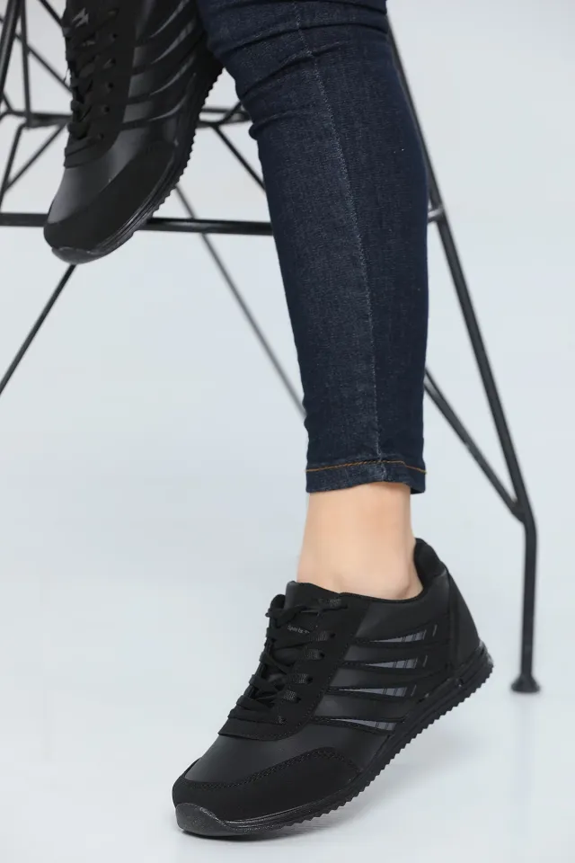 Kadın Bağcıklı Spor Ayakkabı Siyah