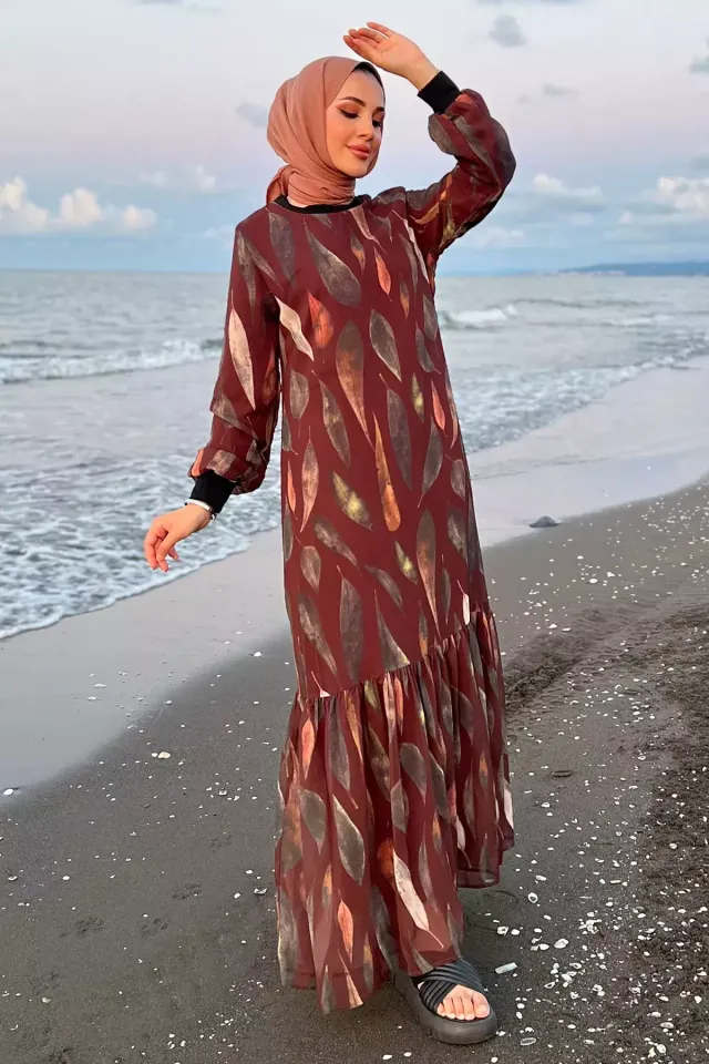 Tesettür Desenli Kol Ribanalı Şifon Elbise Kahve