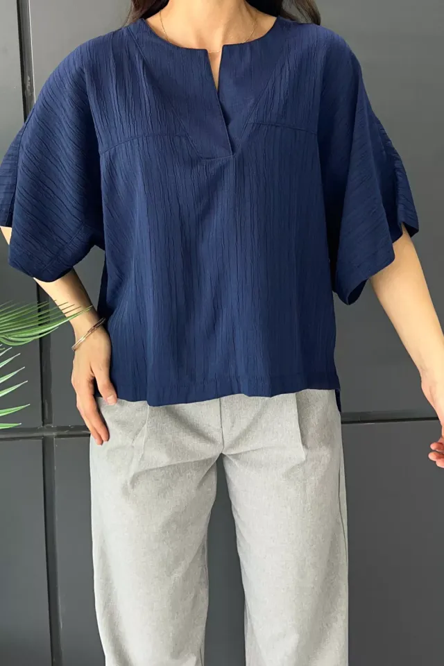 V Yaka Kendinden Desenli Kadın Oversize Bluz Lacivert