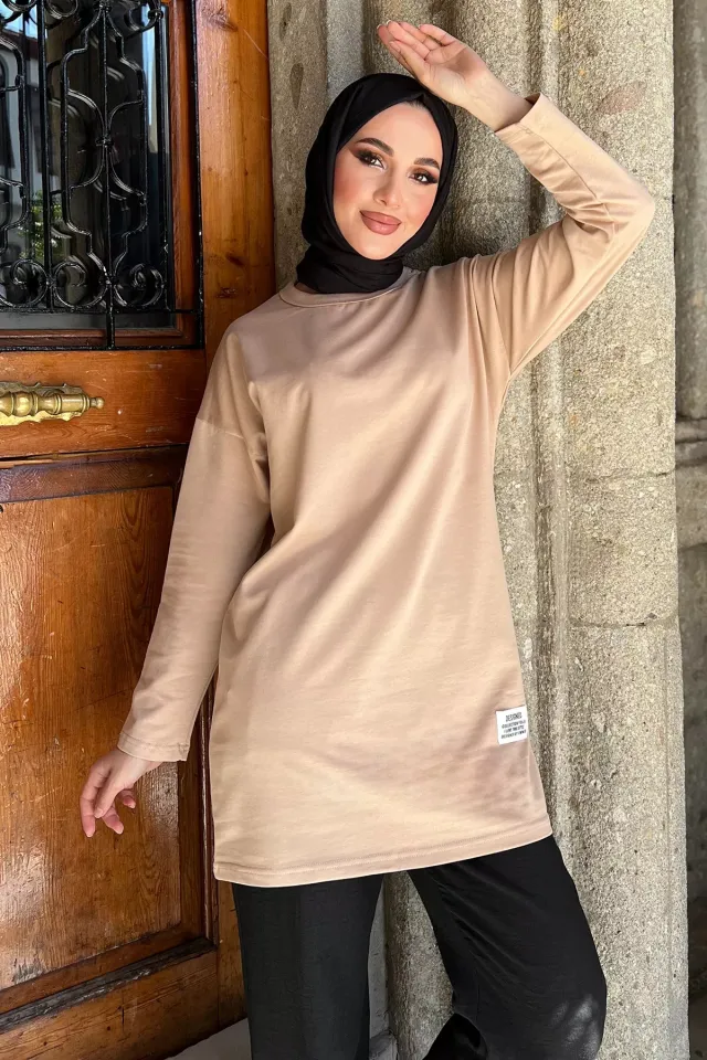 Yaka Ribanalı Etiket Detaylı Uzun Kol Kadın Tunik Bej